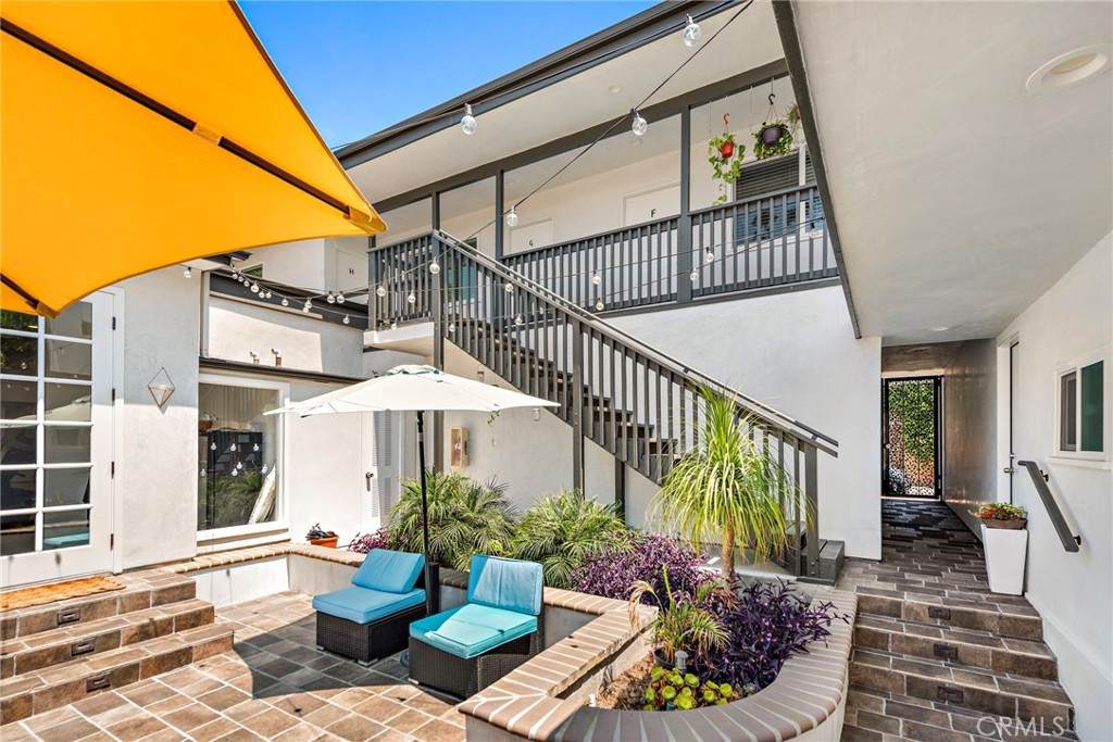 326 Coast - Photo 1