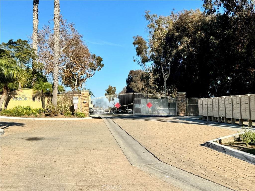 https://bt-photos.global.ssl.fastly.net/socal/orig_boomver_1_429431520-2.jpg