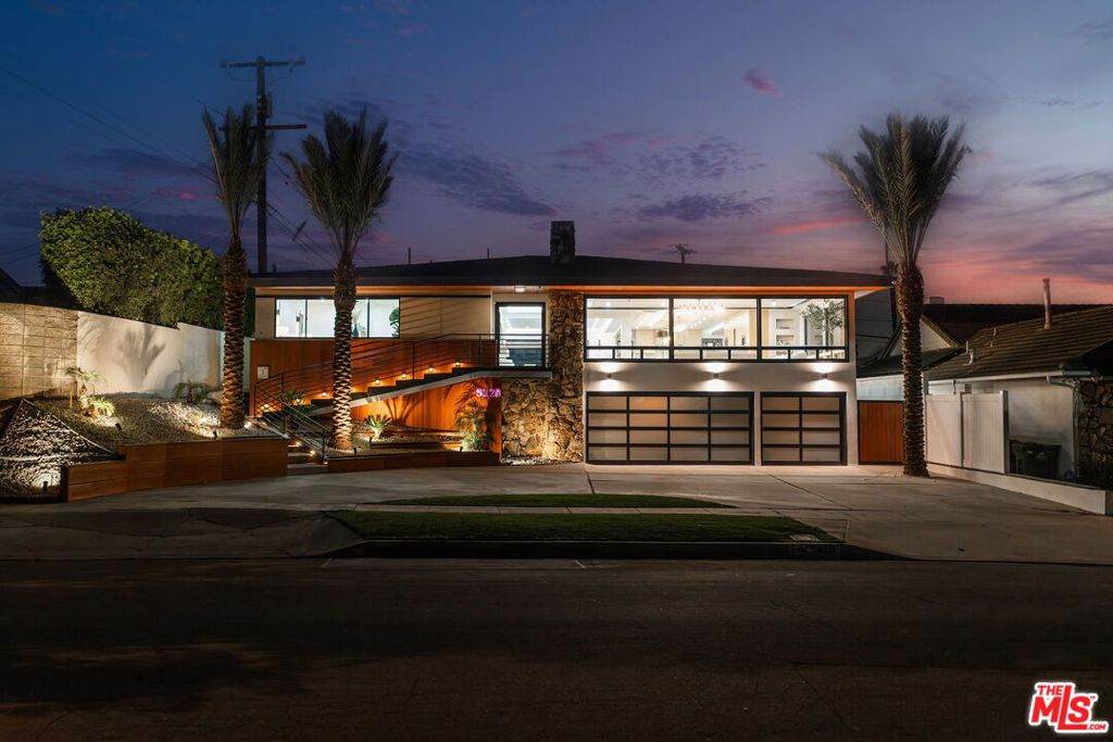 https://bt-photos.global.ssl.fastly.net/socal/orig_boomver_1_429432793-2.jpg