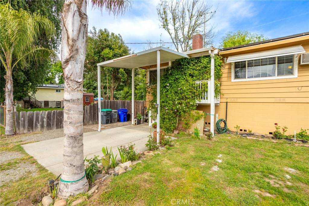 https://bt-photos.global.ssl.fastly.net/socal/orig_boomver_1_429434511-2.jpg