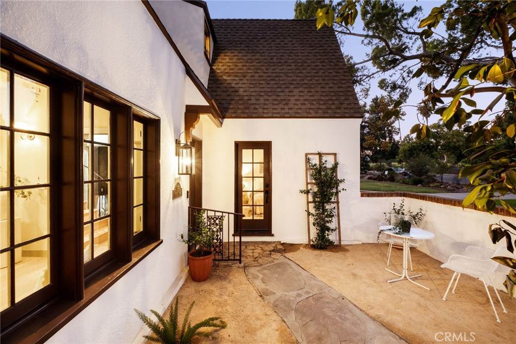 https://bt-photos.global.ssl.fastly.net/socal/orig_boomver_1_429442201-2.jpg