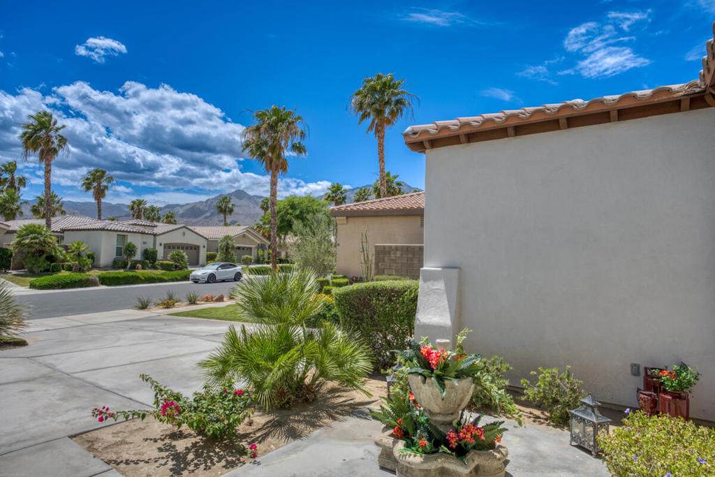 https://bt-photos.global.ssl.fastly.net/socal/orig_boomver_1_429447778-2.jpg