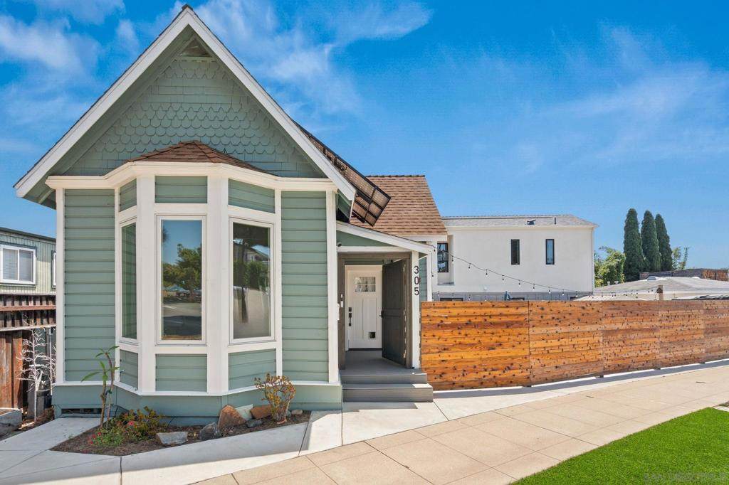 305 Pomona Ave - Photo 1