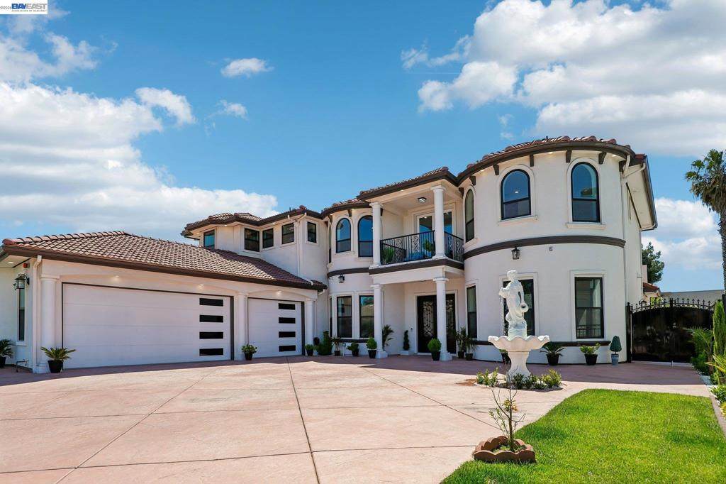 2386 Interlaken Ct - Photo 1