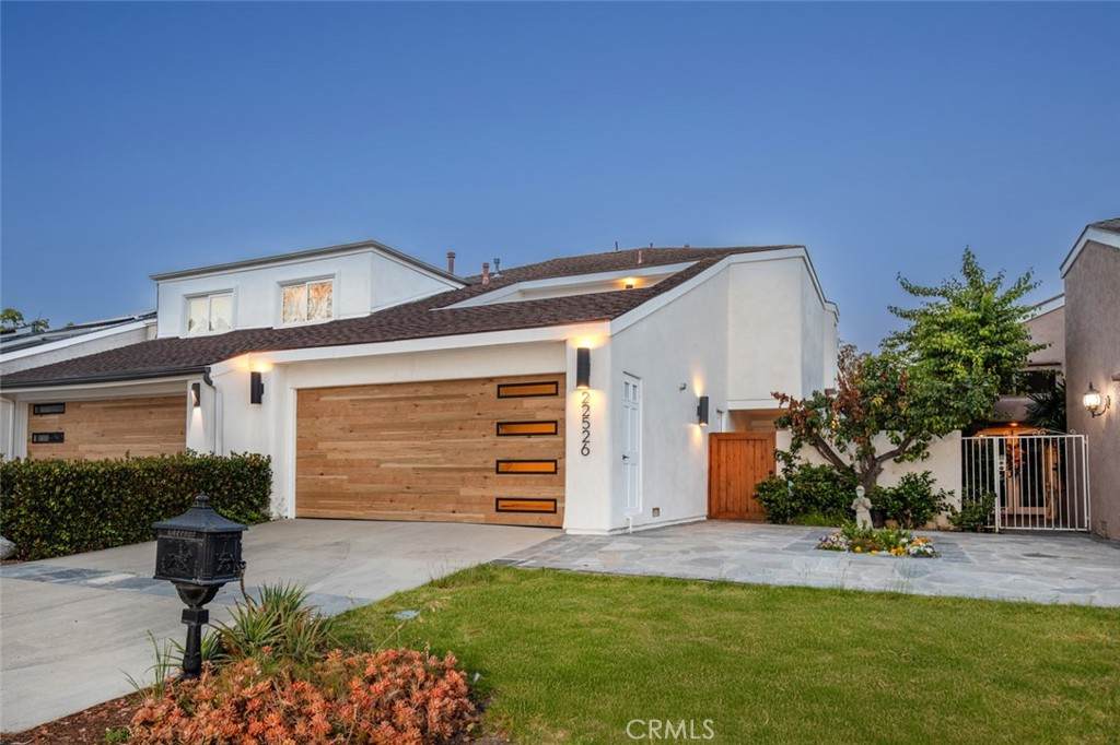 https://bt-photos.global.ssl.fastly.net/socal/orig_boomver_1_429483617-2.jpg