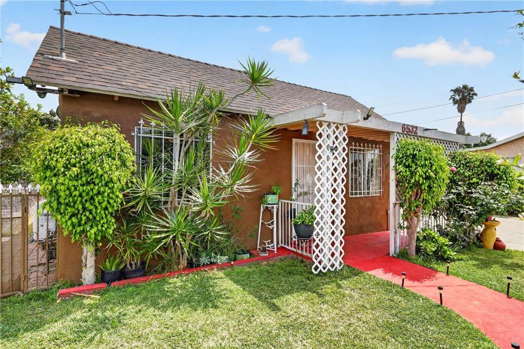 6532 Scout Avenue - Photo 1