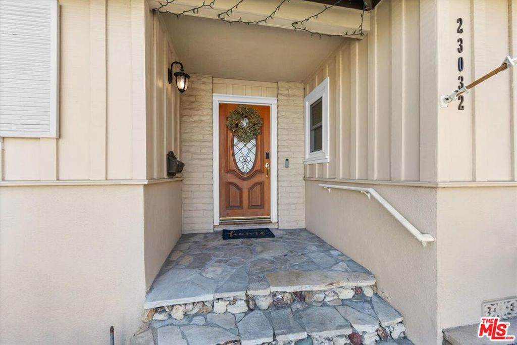 https://bt-photos.global.ssl.fastly.net/socal/orig_boomver_1_429492733-3.jpg
