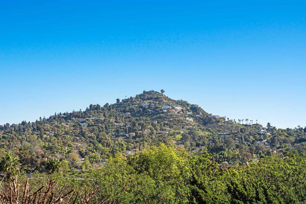 https://bt-photos.global.ssl.fastly.net/socal/orig_boomver_1_429512507-2.jpg