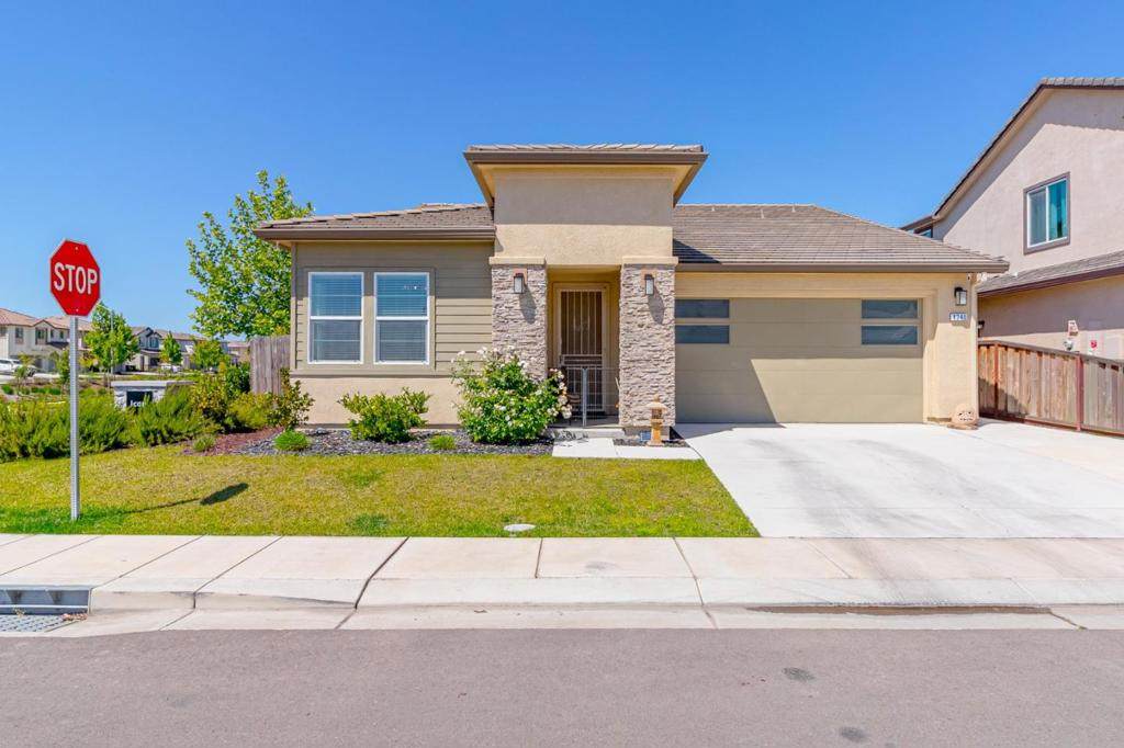 4341 Trailblazer Way - Photo 1