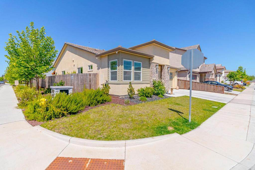 https://bt-photos.global.ssl.fastly.net/socal/orig_boomver_1_429530073-2.jpg