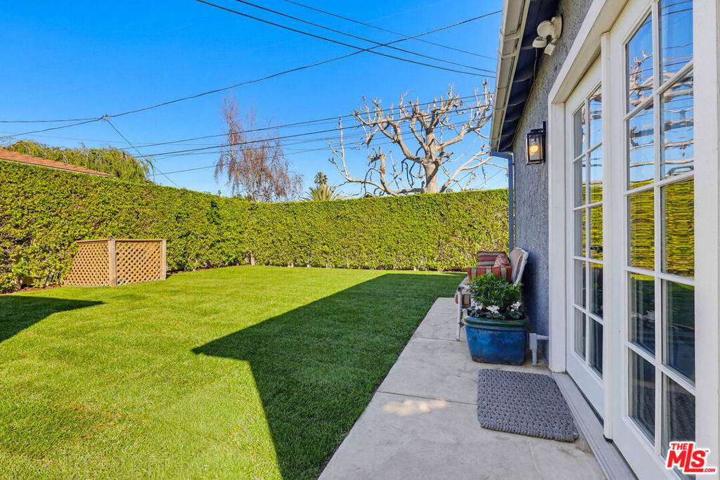 8344 Kenyon Avenue - Photo 1