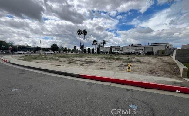 https://bt-photos.global.ssl.fastly.net/socal/orig_boomver_1_429579585-2.jpg