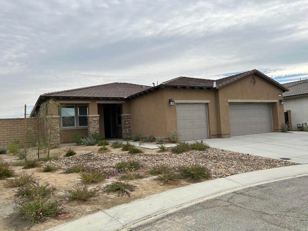 40082 Catania Court - Photo 1