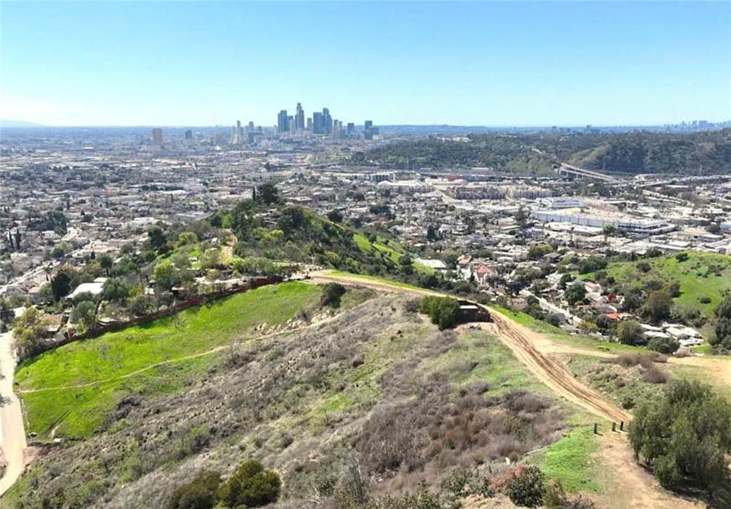 https://bt-photos.global.ssl.fastly.net/socal/orig_boomver_1_429647964-2.jpg