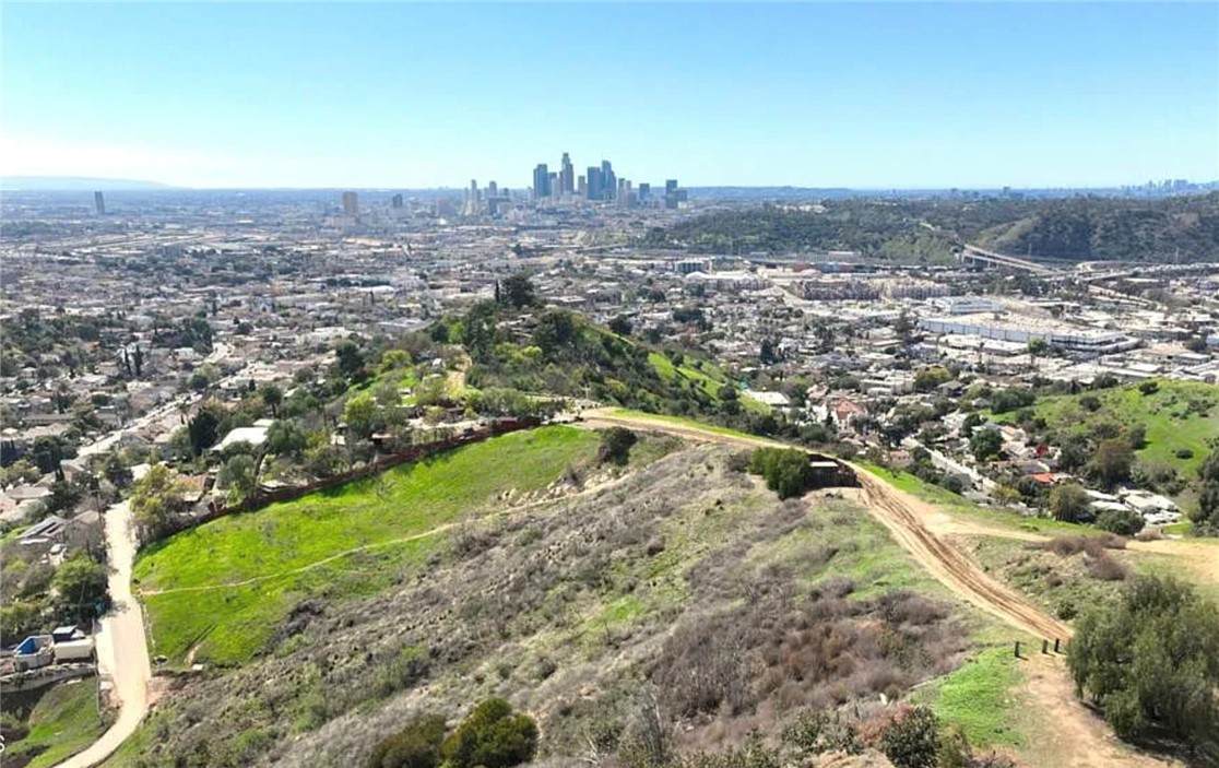 https://bt-photos.global.ssl.fastly.net/socal/orig_boomver_1_429647964-2.jpg