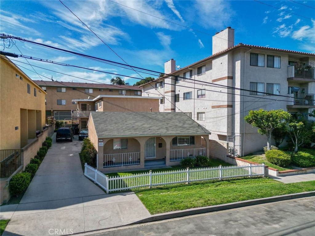 26011 Belle Porte - Photo 1