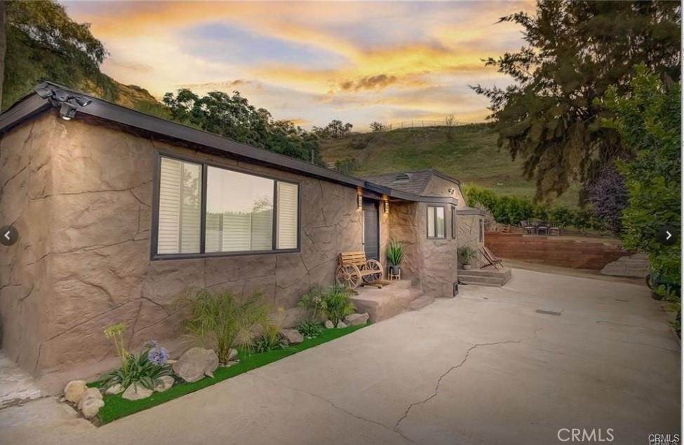 9578 Sunland - Photo 1