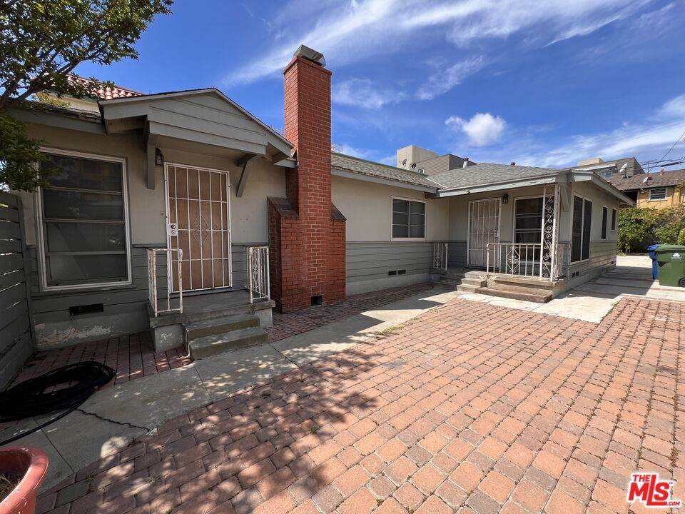 https://bt-photos.global.ssl.fastly.net/socal/orig_boomver_1_429662356-2.jpg
