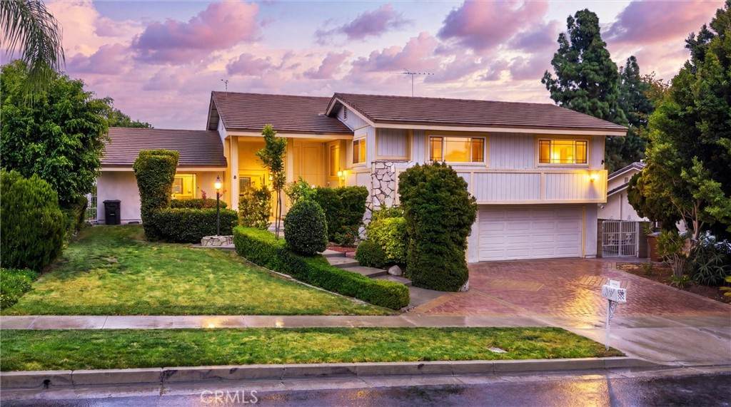 2132 Camino Rey - Photo 1