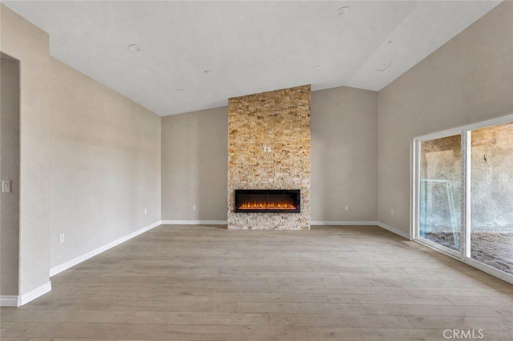 15045 Olive St - Photo 1