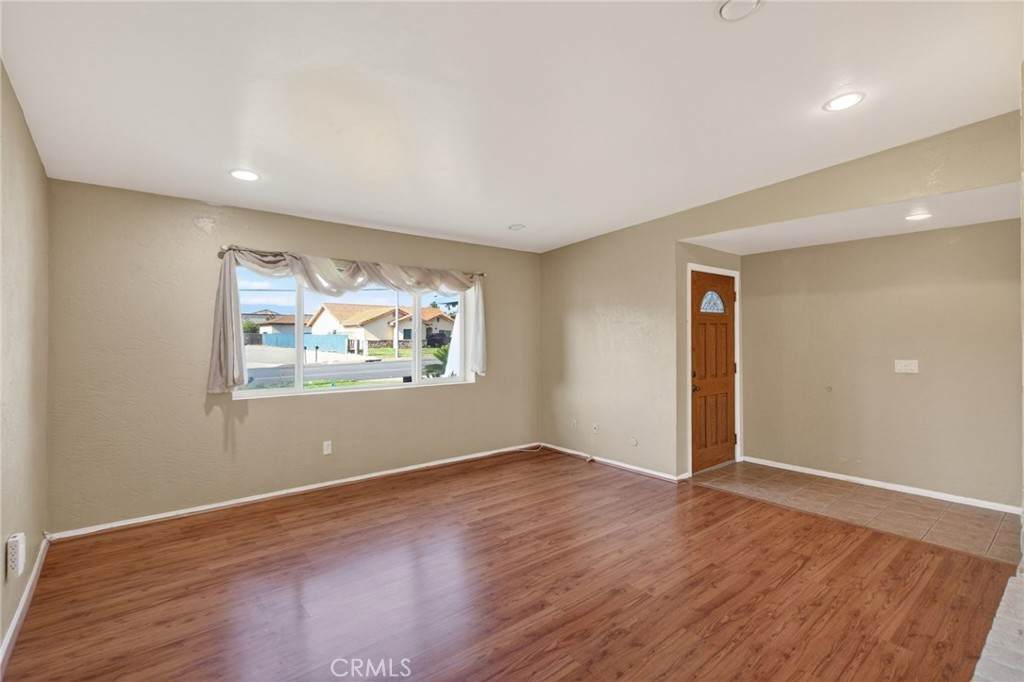 https://bt-photos.global.ssl.fastly.net/socal/orig_boomver_1_429666717-2.jpg