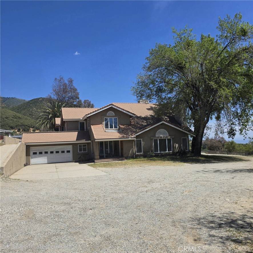 1015 Deercrest - Photo 1