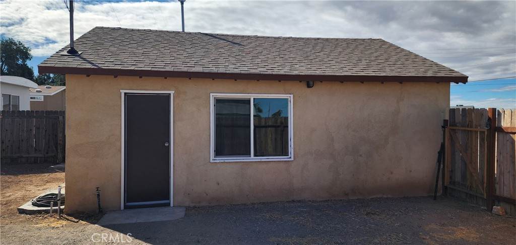 124 Clark - Photo 1