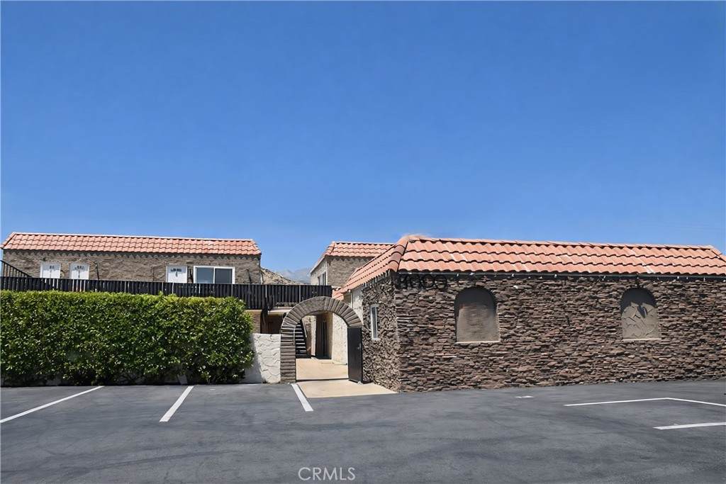 https://bt-photos.global.ssl.fastly.net/socal/orig_boomver_1_429706835-3.jpg