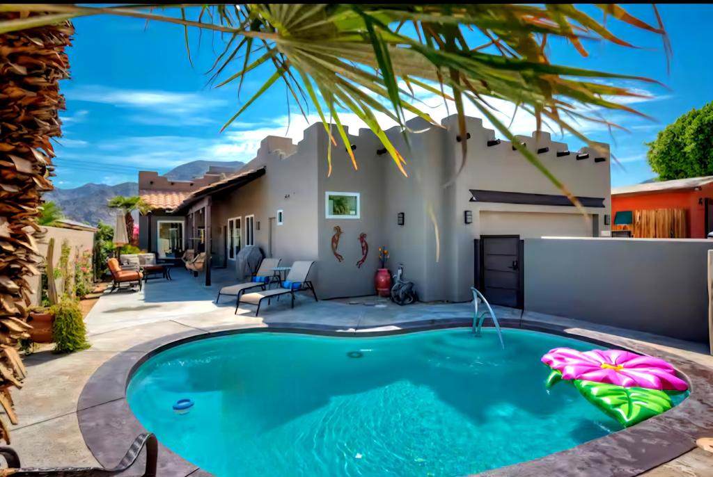 54840 Avenida Juarez - Photo 1