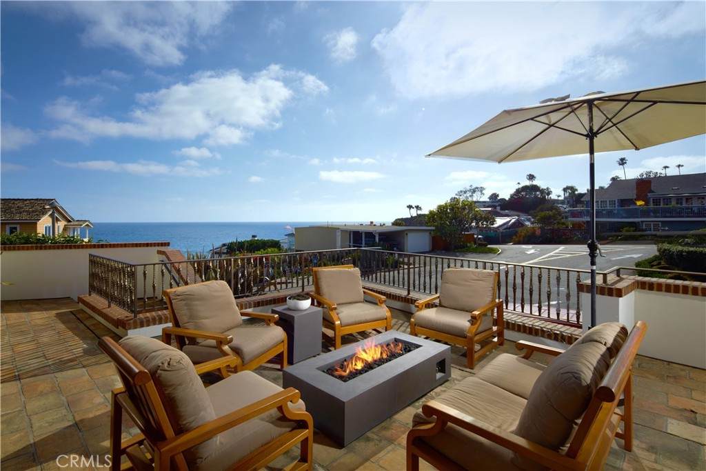 1292 Cliff Drive - Photo 1