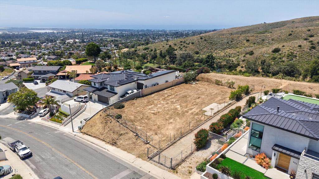 619 Skyline Road - Photo 1