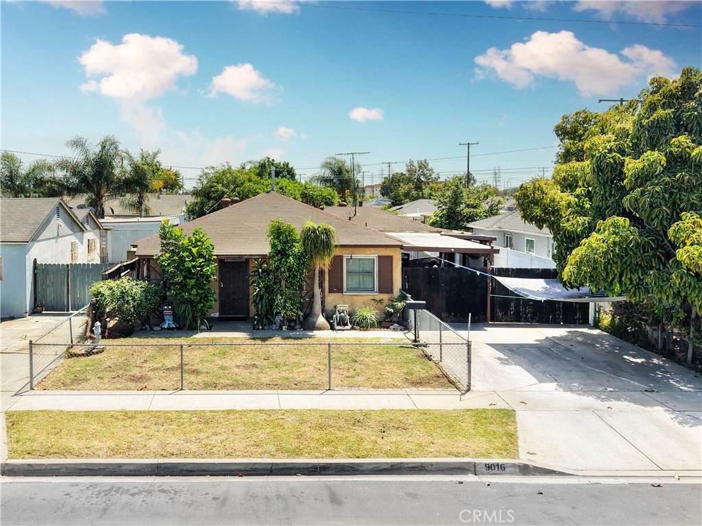 9016 Los Angeles Street - Photo 1