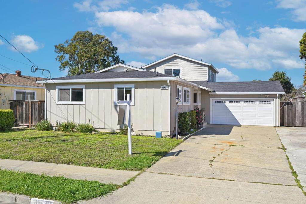 35421 Cleremont Drive - Photo 1