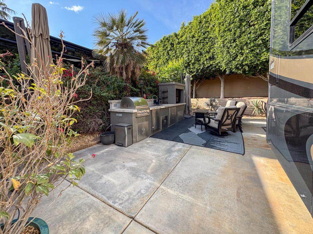 https://bt-photos.global.ssl.fastly.net/socal/orig_boomver_1_429740893-2.jpg