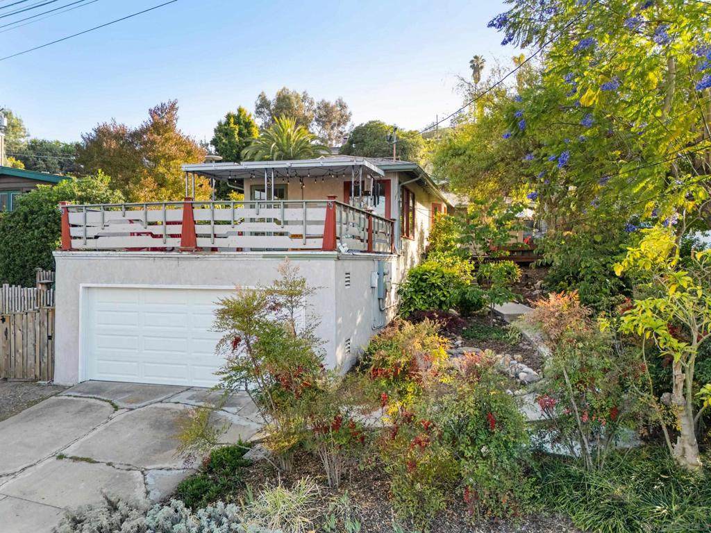 4516 Date Ave - Photo 1