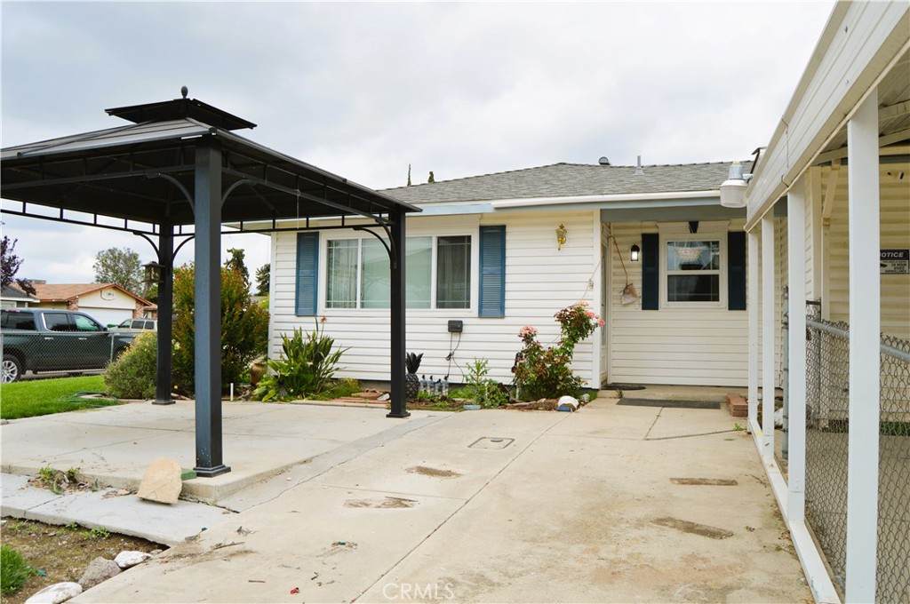 7204 Crawford Street - Photo 1