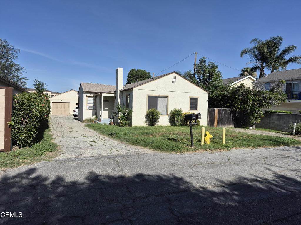 1056 Richards Avenue - Photo 1