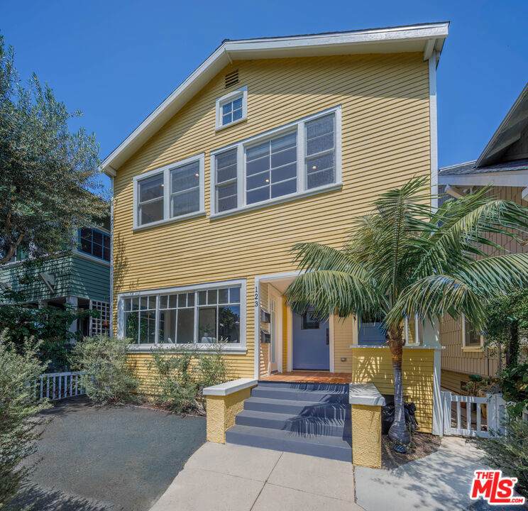 https://bt-photos.global.ssl.fastly.net/socal/orig_boomver_1_429761545-2.jpg