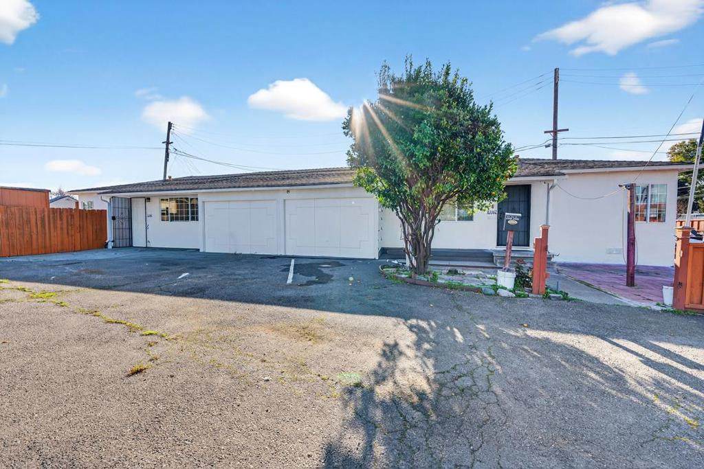 23160 Ida Lane - Photo 1