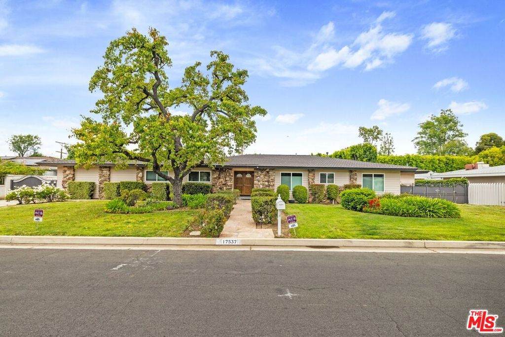 17537 Margate Street - Photo 1