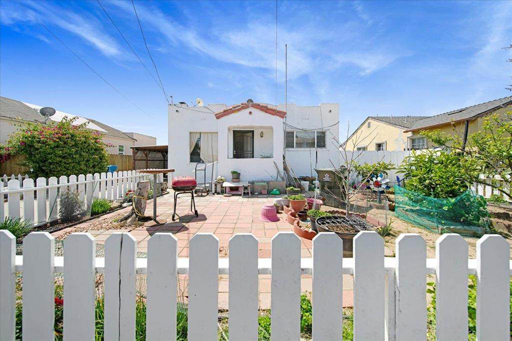 https://bt-photos.global.ssl.fastly.net/socal/orig_boomver_1_429762757-2.jpg