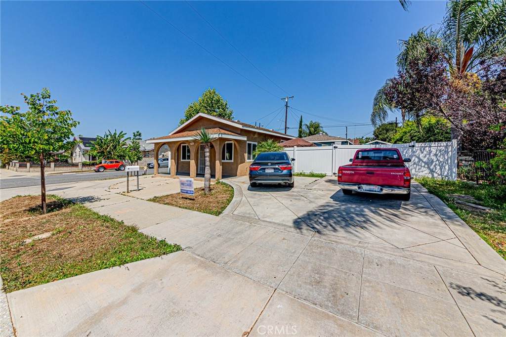 https://bt-photos.global.ssl.fastly.net/socal/orig_boomver_1_429782509-2.jpg