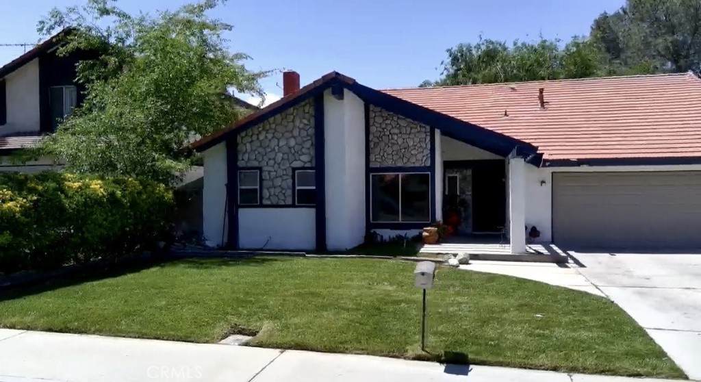 44117 Sancroft Avenue - Photo 1