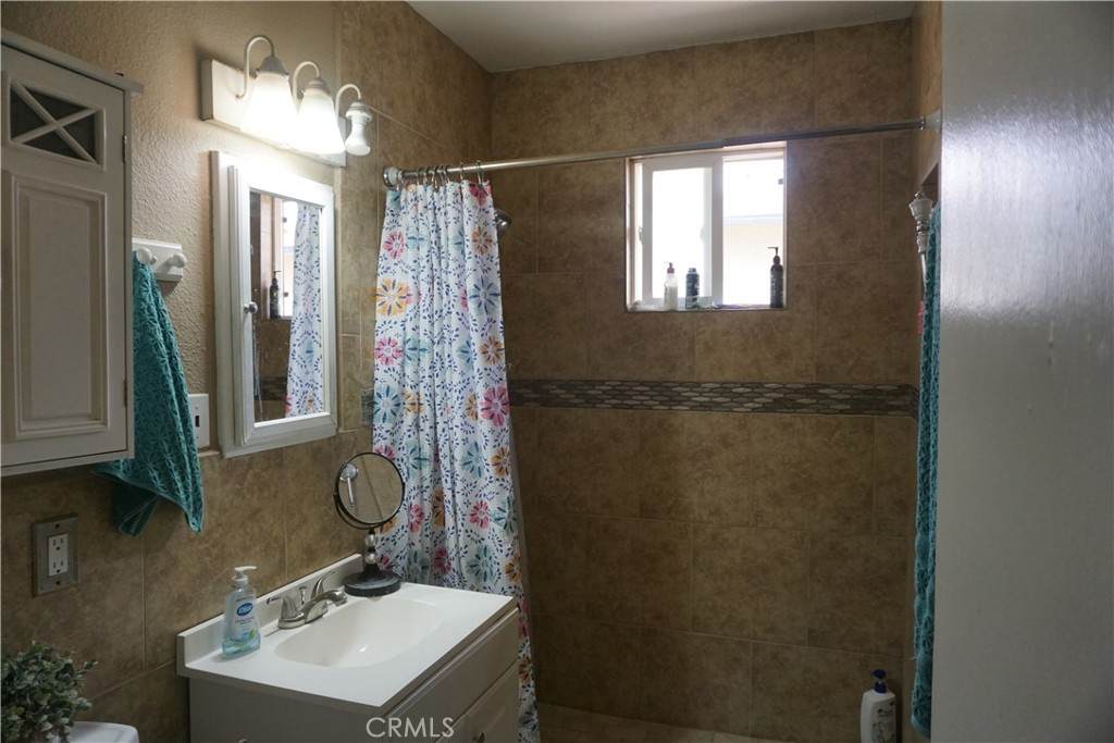 https://bt-photos.global.ssl.fastly.net/socal/orig_boomver_1_429792004-2.jpg