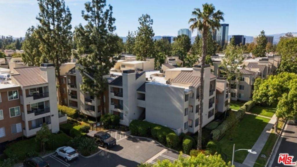 21450 Burbank Boulevard - Photo 1