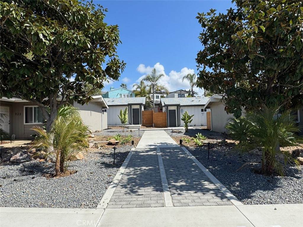 921 Regal - Photo 1