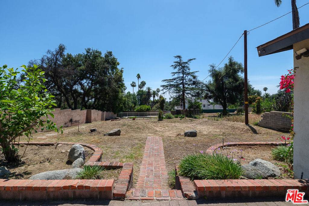 https://bt-photos.global.ssl.fastly.net/socal/orig_boomver_1_429858705-2.jpg