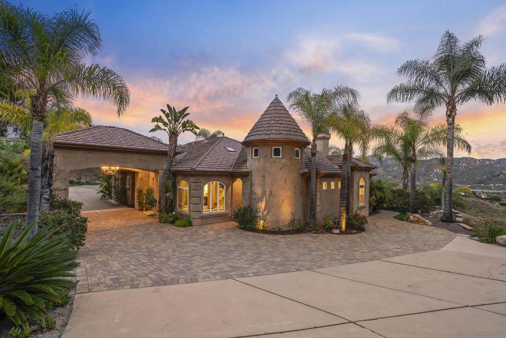 https://bt-photos.global.ssl.fastly.net/socal/orig_boomver_1_429867032-2.jpg