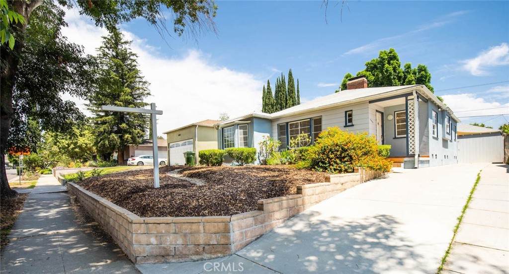4444 Tujunga - Photo 1