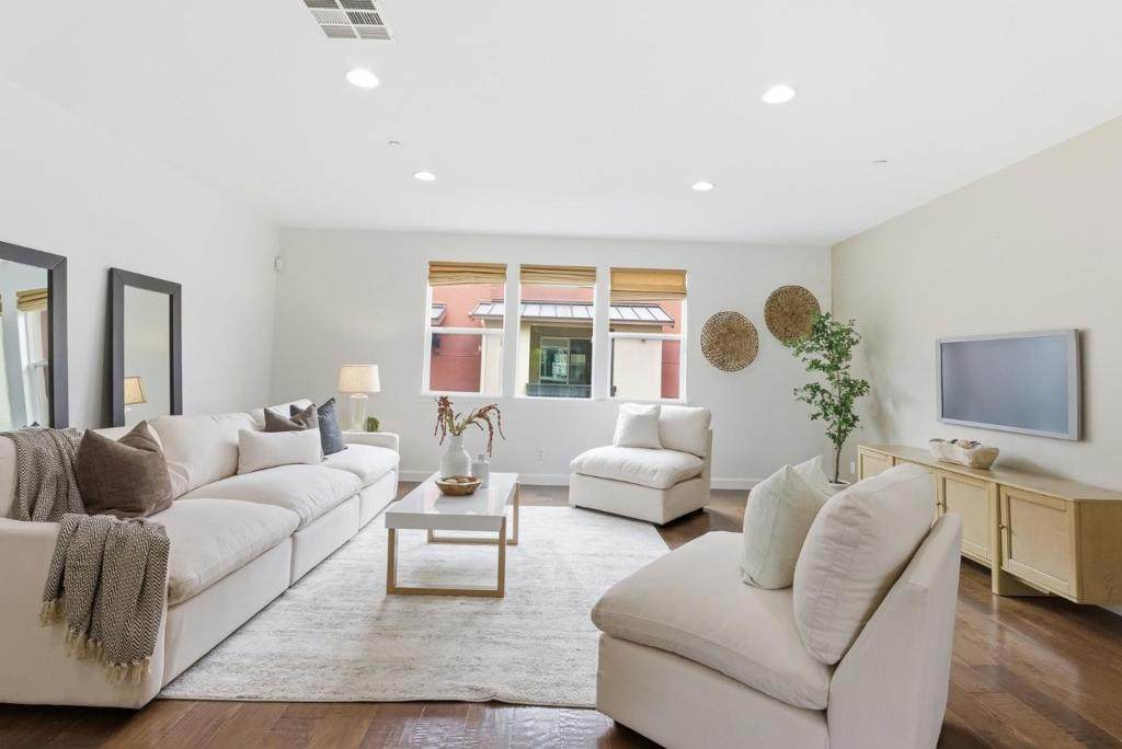 925 Indian Wells Avenue - Photo 1